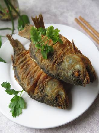 芙蓉鯽魚的做法_芙蓉鯽魚做法視頻_芙蓉鯽魚做法大全