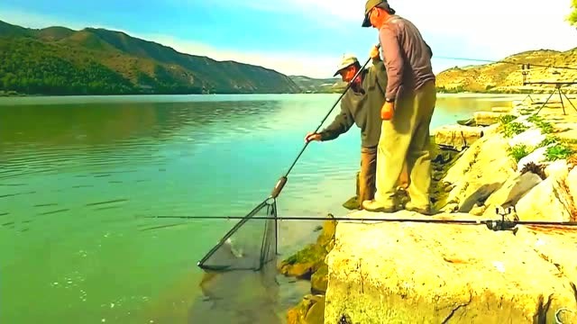 水庫釣大魚視頻_釣視頻水庫大魚視頻大全_釣視頻水庫大魚圖片