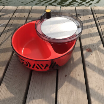 釣配方餌料白鰱魚好釣嗎_釣配方餌料白鰱魚怎么釣_釣白鰱魚餌料配方