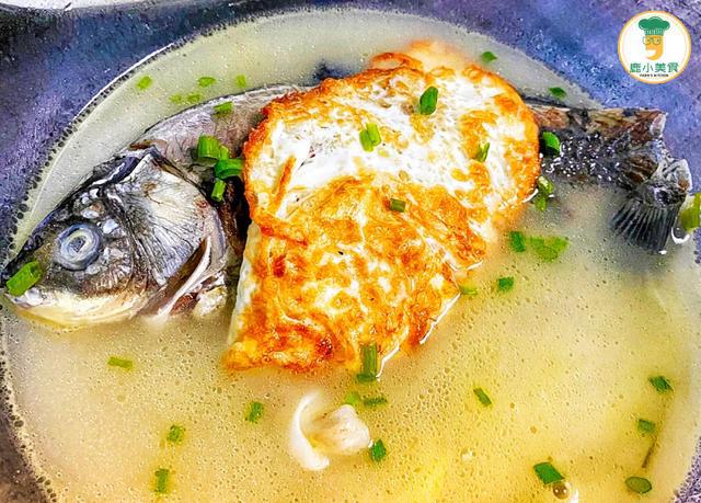 鯽魚湯的做法_鯽魚湯做法正確視頻_鯽魚湯的正確做法
