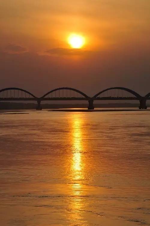 桃花峪黃河大橋_桃花峪黃河大橋有沒有玩的地方_桃花峪黃河公路大橋