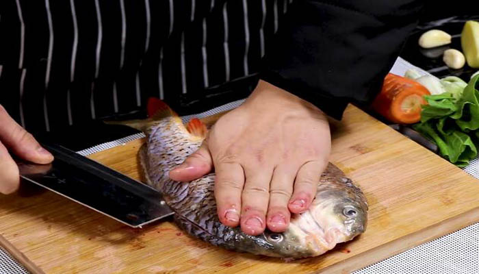 好吃鯉魚做大魚的做法_大鯉魚做法_大鯉魚怎么做好吃