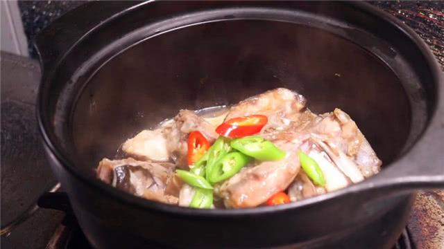 家常魚頭怎么做好吃又簡單_家常魚頭的做法_魚頭的家常做法