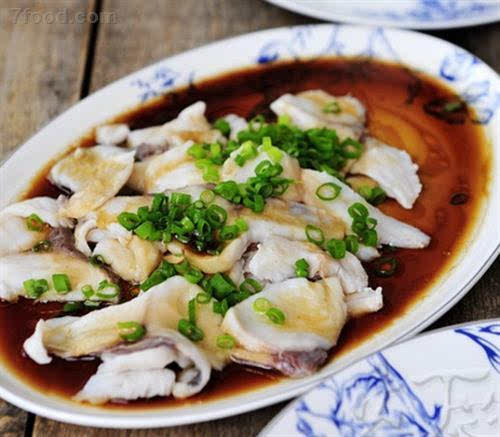 怎么做清蒸魚_清蒸魚正確做法_清蒸魚的做法