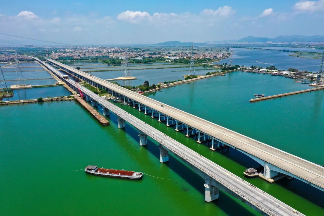 汕頭海灣大橋題名_汕頭海灣大橋_汕頭海灣大橋的造型