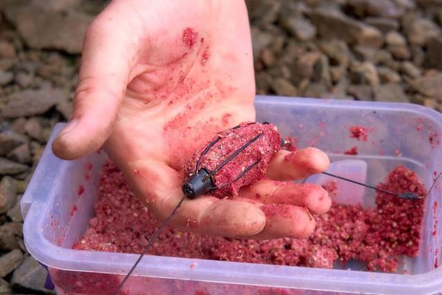 魚鉤怎么綁圖解動畫_綁魚鉤動畫演示視頻_綁魚鉤慢動作視頻教程