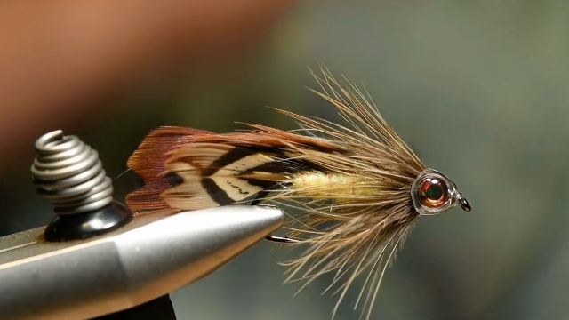 綁魚鉤的綁法視頻_魚鉤的綁法教程_教你綁魚鉤