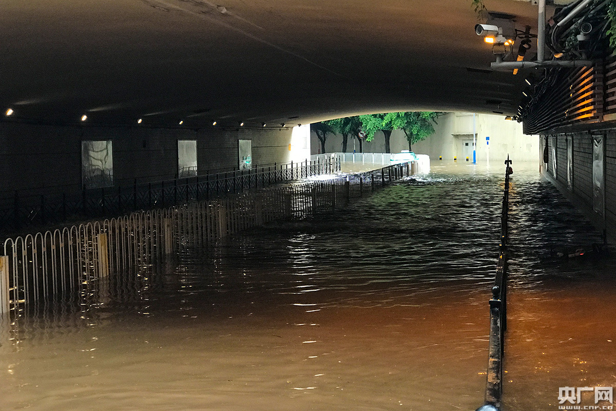 廣州本周氣象多變，晴天微風后春雨綿綿，市民需注意防護