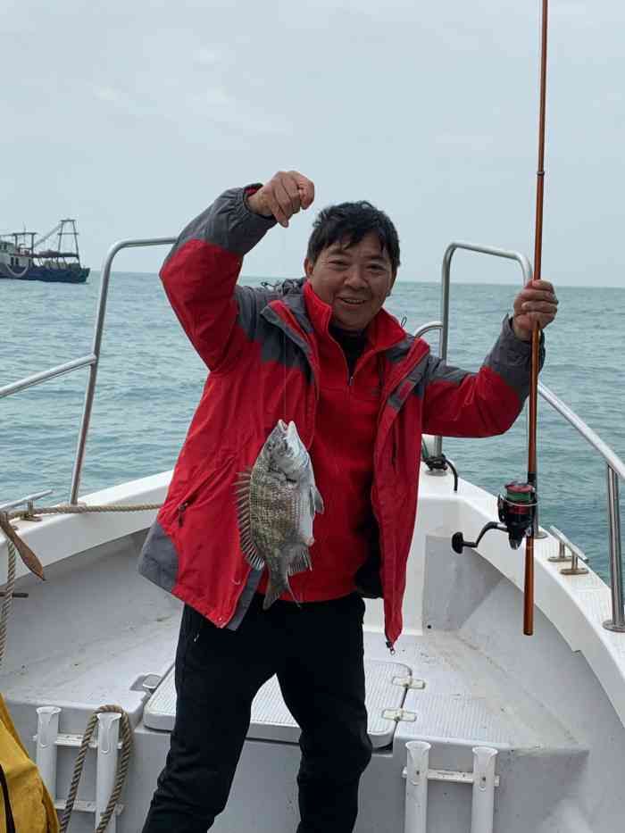 深圳游艇出海釣魚一次多少錢_深圳游艇海釣網_深圳游艇釣魚