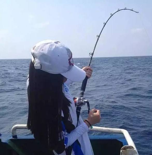 釣魚界第一狠人郭偉東：離婚最后一刻仍在釣魚，日夜垂釣無休無止
