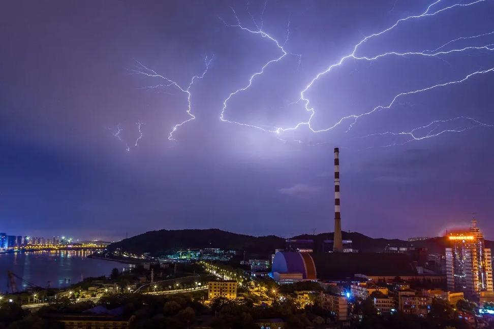 什么的閃電填詞語_網絡語閃電是什么意思_巧填詞語有有怎么填