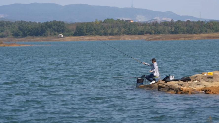 潭口水庫釣魚多少錢_七釣潭灣水庫mdashmdash今年第10釣_潭江釣魚