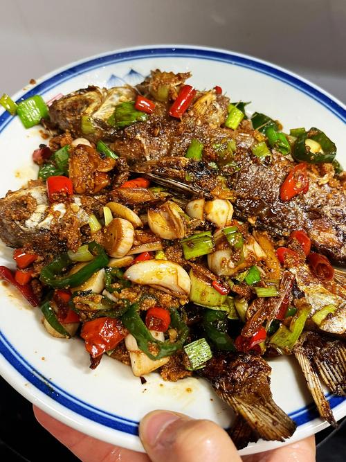 正宗糟鯽魚的家常做法?_糟鯽魚的做法最正宗的做法_鯽魚做糟魚的家常做法