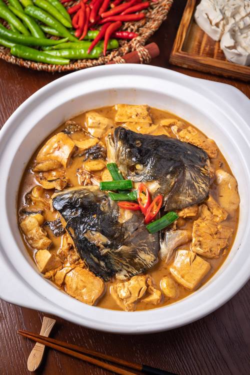 魚頭燉豆腐做法_魚頭燉豆腐的營養價值_豆腐燉魚的做法大全