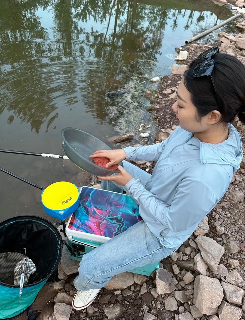 野釣的快樂_野釣黑坑競技區別_釣魚樂趣是什么