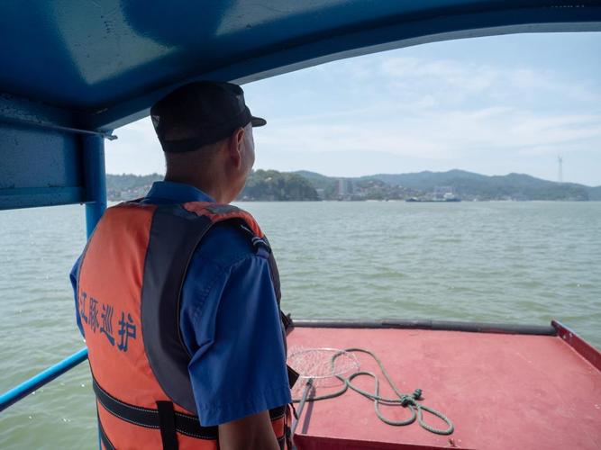 用網釣魚視頻_中漁網釣魚視頻_垂釣式漁網使用視頻