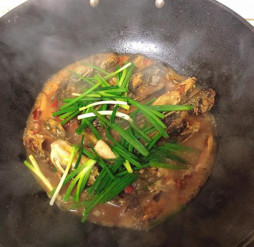 四川正宗酸菜黃辣丁魚的做法?_黃辣丁魚火鍋功效作用_四川黃辣丁魚火鍋做法