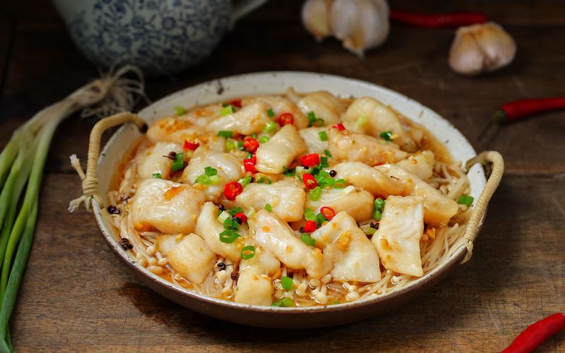 蒸龍利魚的做法_清蒸龍利魚做法_龍利魚怎么做才嫩滑無腥味