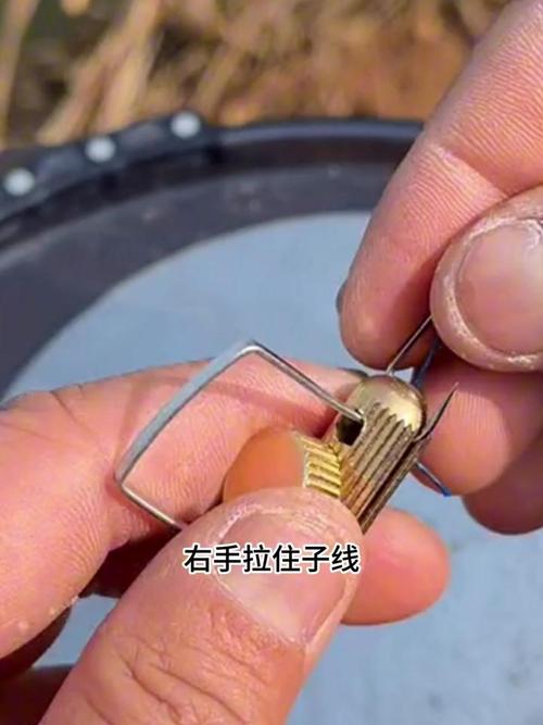 釣魚打結器制作教程_自制曲別針打結器_子線打結器_自制子線打結器