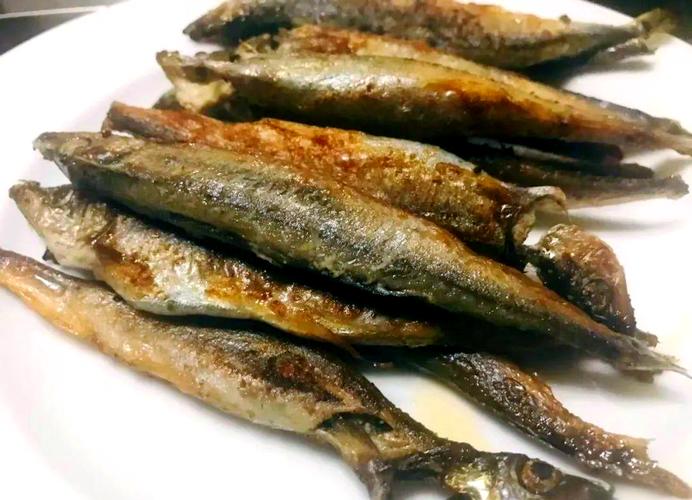 多春魚香煎做法_多春魚油炸技巧_多春魚的做法