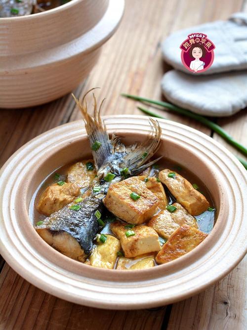 鲅魚燉豆腐做法_鲅魚燉豆腐的做法_鲅魚燉豆腐湯色奶白秘訣