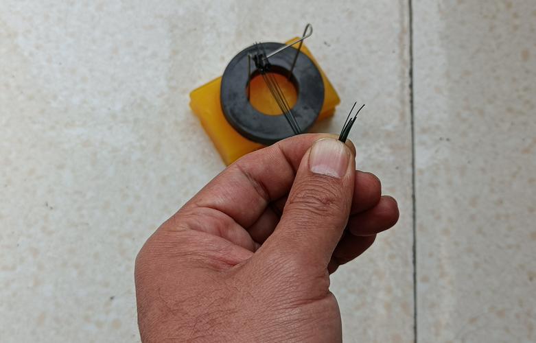 綁魚鉤視頻教學_怎么綁魚鉤圖解_綁魚鉤教程視頻教程