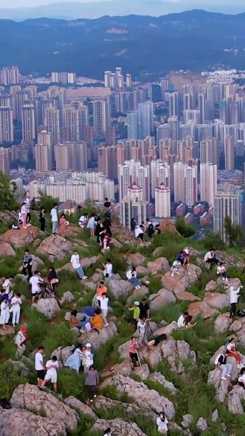 長蟲山爬山攻略_長蟲山露營地點_長蟲山