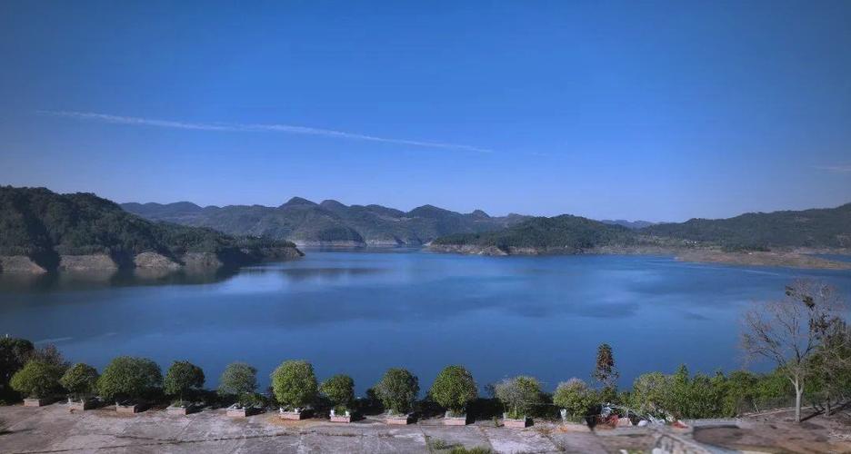 支嘎阿魯湖_貴州山水旅游_支嘎阿魯湖