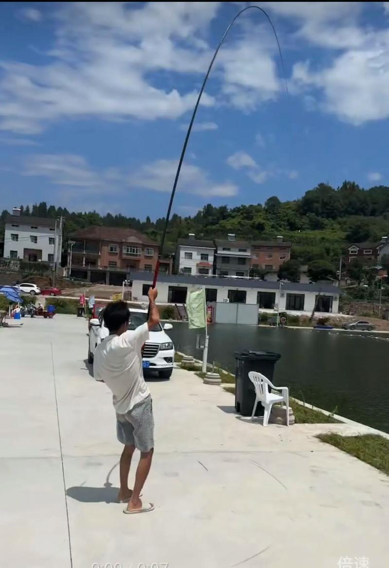 釣魚視頻拍攝技巧_釣大魚視頻高清_戶外釣魚視頻拍攝方法