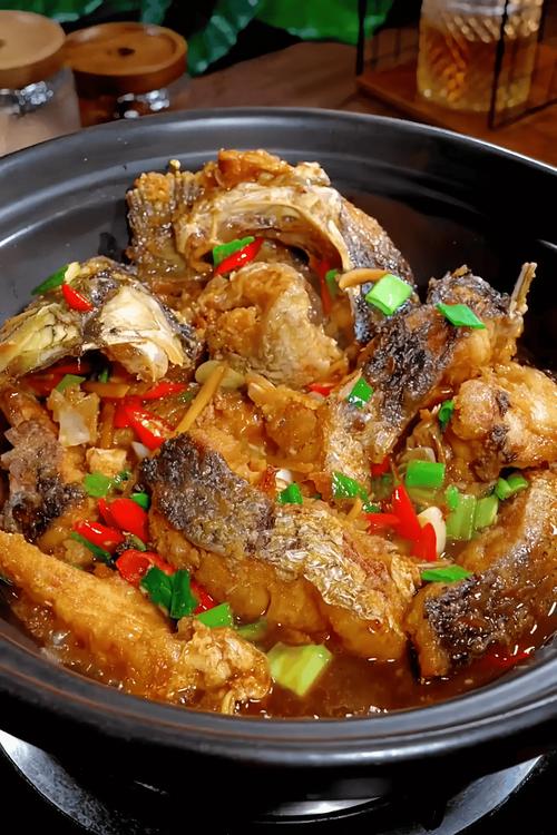 鯰魚去腥技巧_鯰魚紅燒魚塊的家常做法?_江蘇鯽魚做法