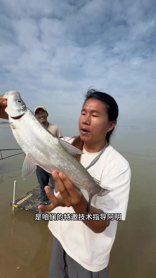 鄱陽湖夏季釣魚技巧_鄱陽湖_鄱陽湖釣魚攻略_鄱陽湖可以釣魚嗎_鄱陽湖垂釣規則