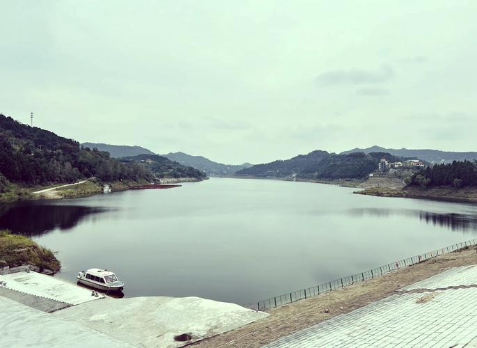 升鐘湖世界釣魚城_升鐘湖釣魚節_升鐘湖釣魚旅游
