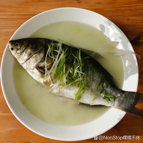 蒸鯽魚的做法_鯽魚營養價值_清蒸鯽魚做法