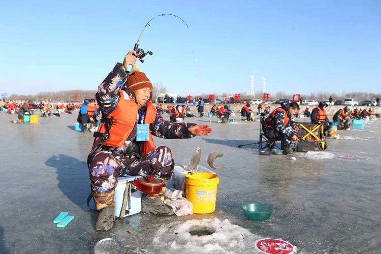 京津冀潮白河冰釣大賽_天津市寶坻區冰釣賽事_天津潮白河釣魚