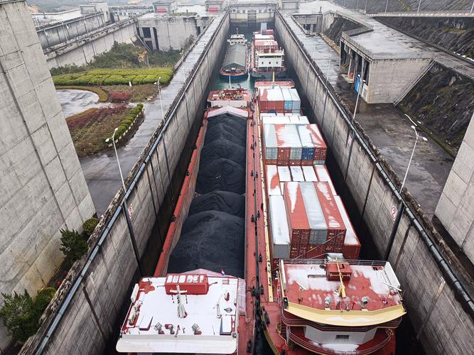 錢塘江水位最低值_三堡船閘_三堡船閘船舶被困