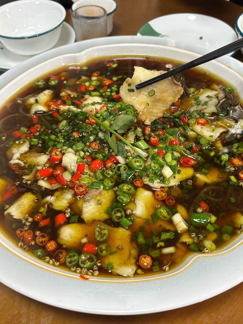 中華鱘的做法_鱘魚營養價值 鱘魚怎么做 鱘魚做法大全