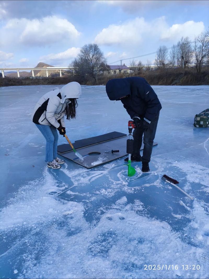 首屆哈爾濱松花江冰釣節_哈爾濱松花江野釣_哈爾濱松花江冰釣節