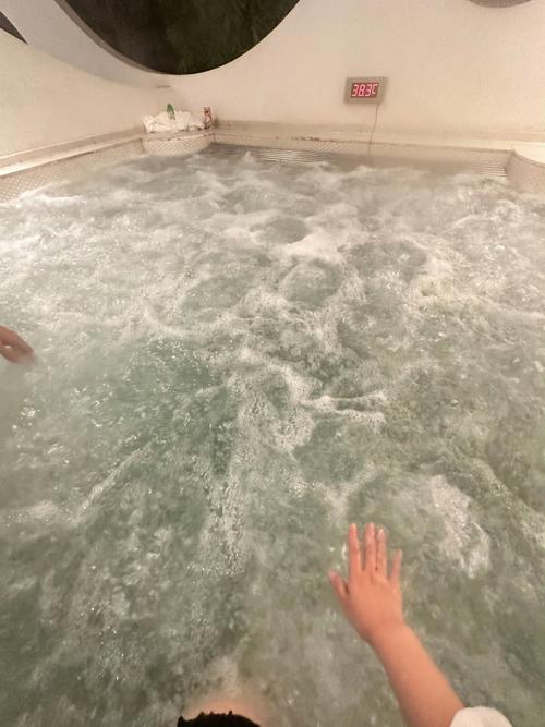 澡堂洗澡體驗_今天去澡堂泡澡_第一次到澡堂洗澡