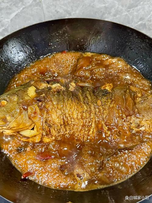 鯽魚營養價值_家常燉鯽魚做法_鯉魚怎么燉好吃又簡單