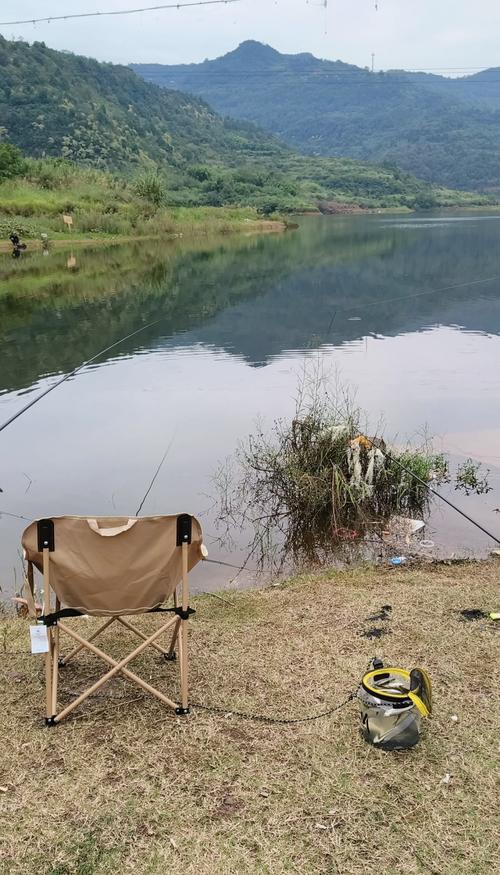 成都釣魚地點_成都周邊野釣地點大全_成都三岔湖釣魚