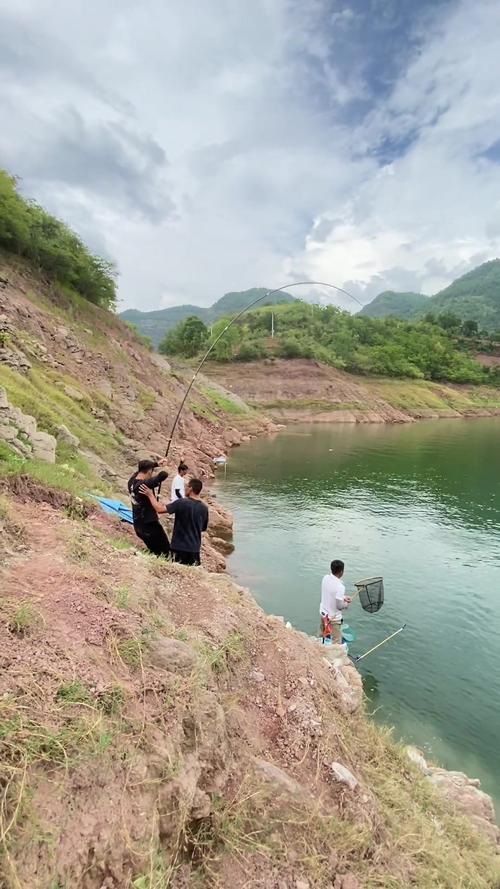 涪陵區釣魚點_重慶野釣交流一起約釣分享資源_重慶釣魚地點匯總