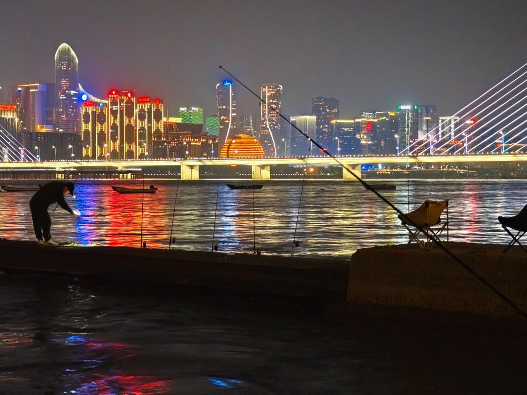 錢塘江_錢塘江釣魚攻略_錢塘江可以釣魚嗎_杭州觀潮點推薦_錢塘江旅行攻略