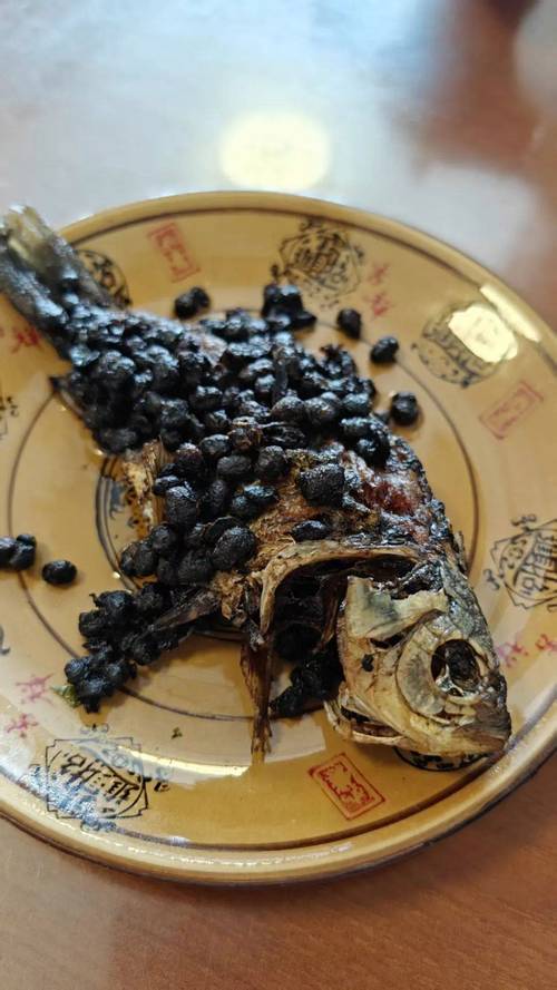 河鯽魚湯做法_鯽魚的做法_紅燒河鯽魚做法