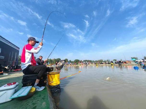 季節釣法+水域推薦+裝備清單_天津鯽魚垂釣攻略_天津潮白河四季垂釣攻略必看