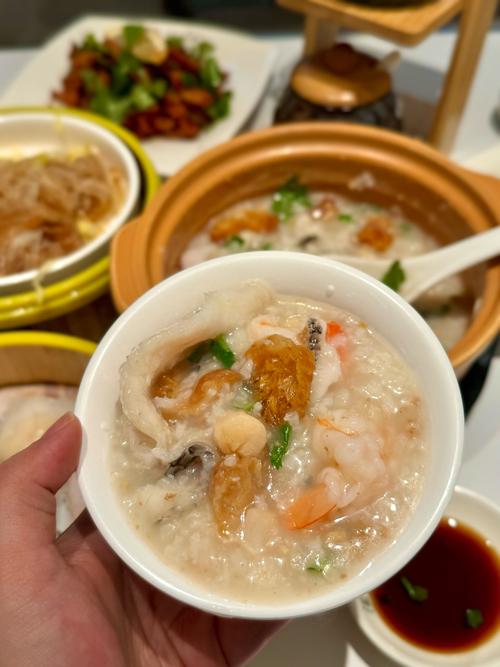 廣東艇仔粥特色_艇仔粥做法_艇仔粥的制作方法