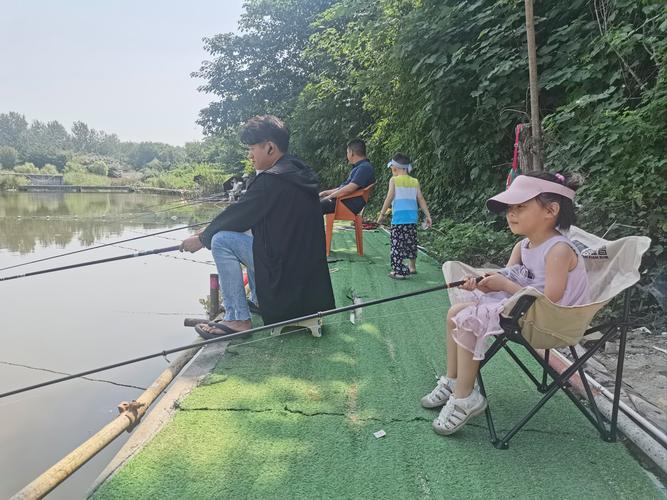 東西湖垂釣體驗_東西湖那里能野釣_東西湖自然風光