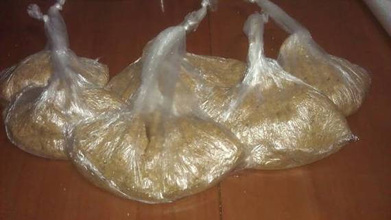 垂釣老司機蜂蜜餌秘籍_蜂蜜餌料配方_自制糟食魚餌(適用水庫垂釣大型魚類)必看