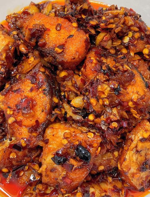 酒糟養魚方法_酒糟喂魚注意事項_小干魚做酒糟怎么做?