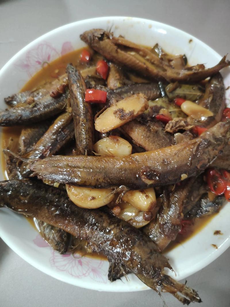 紅燒魚的做法步驟_紅燒魚去腥技巧_紅燒鱘魚