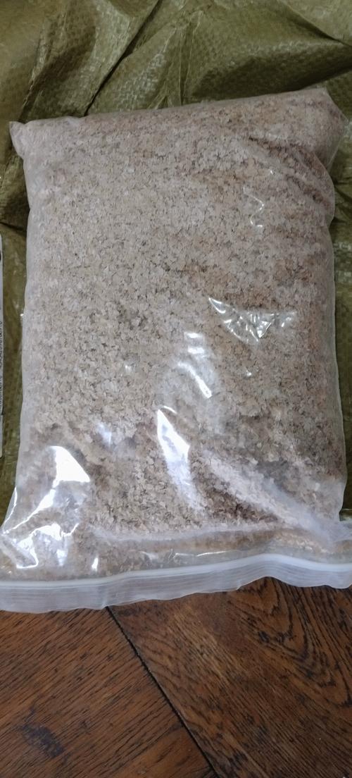 釣草魚餌料配方_草魚最佳餌料選擇_釣草魚用什么餌料好用呢